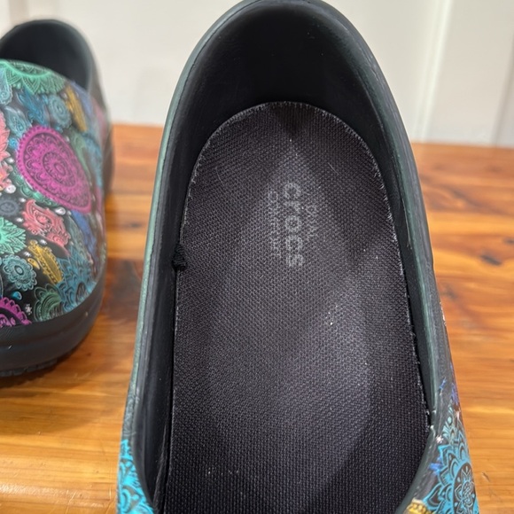 CROCS Neria Pro II Graphic Print Slip-On Work Nurse Clog - Picture 7 of 7